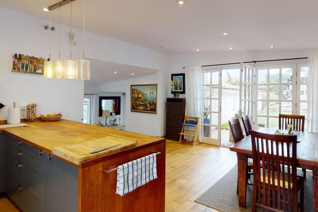 Lesal Villas Rentals, Villa Mar Azul, Tossa De Mar Dış mekan fotoğraf
